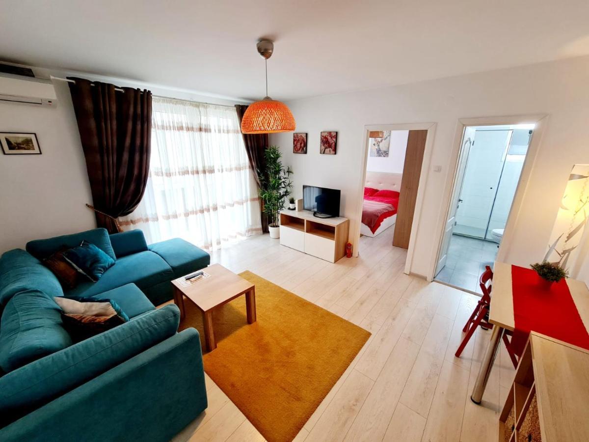 Downtown, Ideal For Longer Stays, Family Friendly Apartment - Nb73A Bucharest Exterior photo