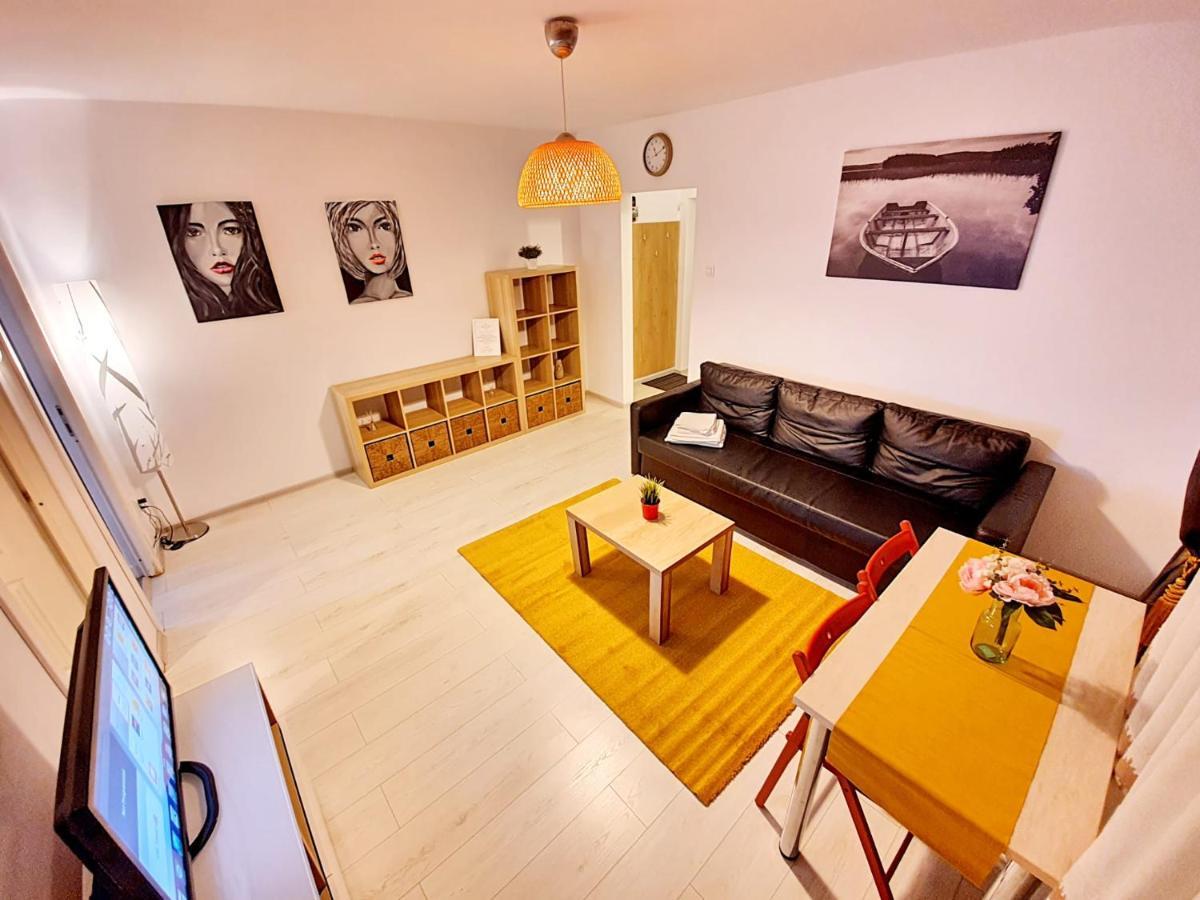 Downtown, Ideal For Longer Stays, Family Friendly Apartment - Nb73A Bucharest Exterior photo