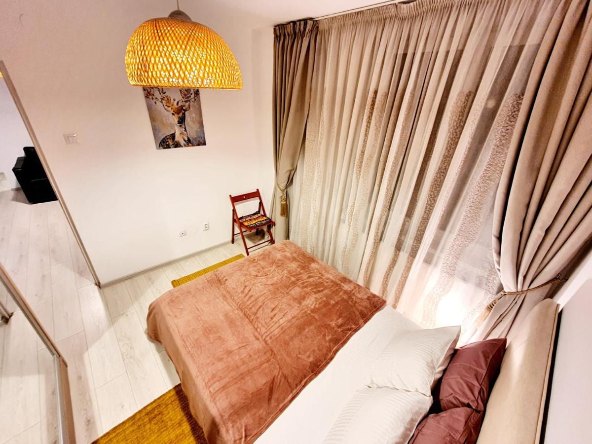 Downtown, Ideal For Longer Stays, Family Friendly Apartment - Nb73A Bucharest Exterior photo