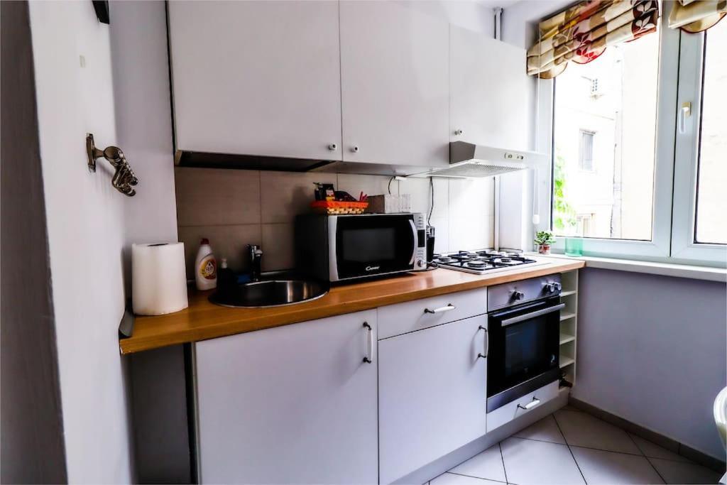 Downtown, Ideal For Longer Stays, Family Friendly Apartment - Nb73A Bucharest Exterior photo