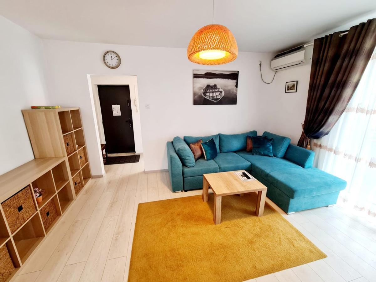 Downtown, Ideal For Longer Stays, Family Friendly Apartment - Nb73A Bucharest Exterior photo