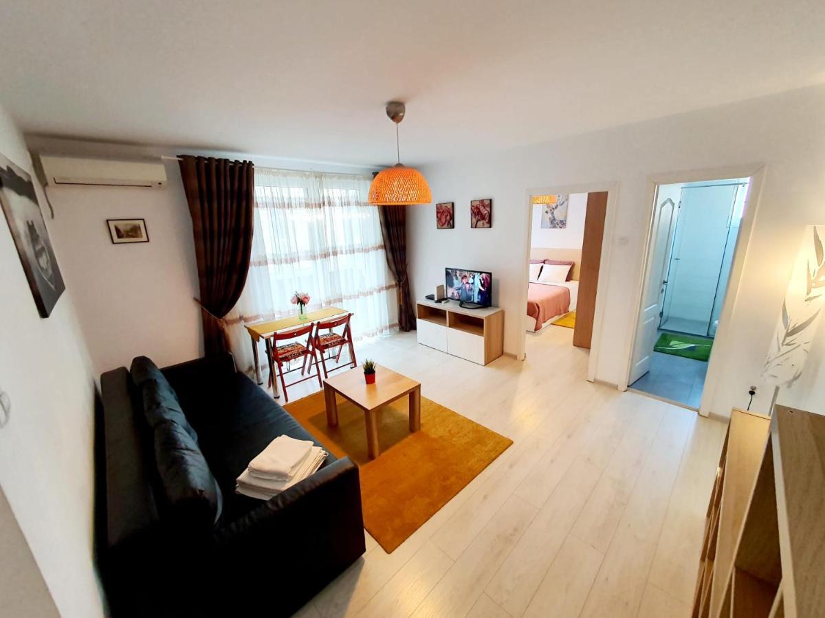 Downtown, Ideal For Longer Stays, Family Friendly Apartment - Nb73A Bucharest Exterior photo