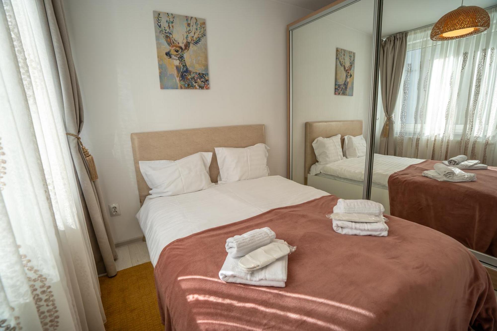 Downtown, Ideal For Longer Stays, Family Friendly Apartment - Nb73A Bucharest Exterior photo