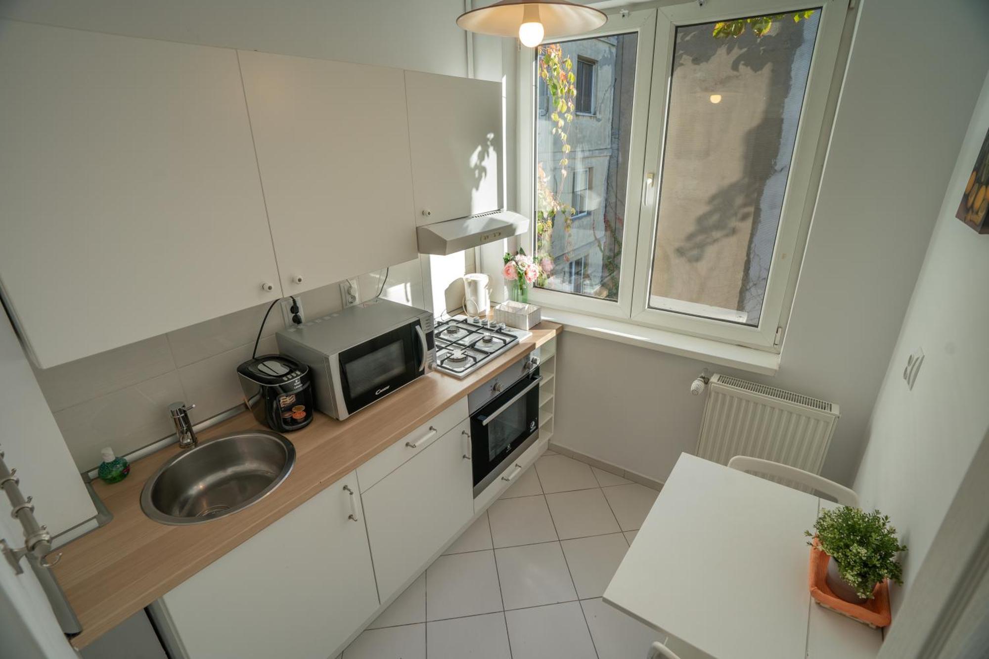 Downtown, Ideal For Longer Stays, Family Friendly Apartment - Nb73A Bucharest Exterior photo
