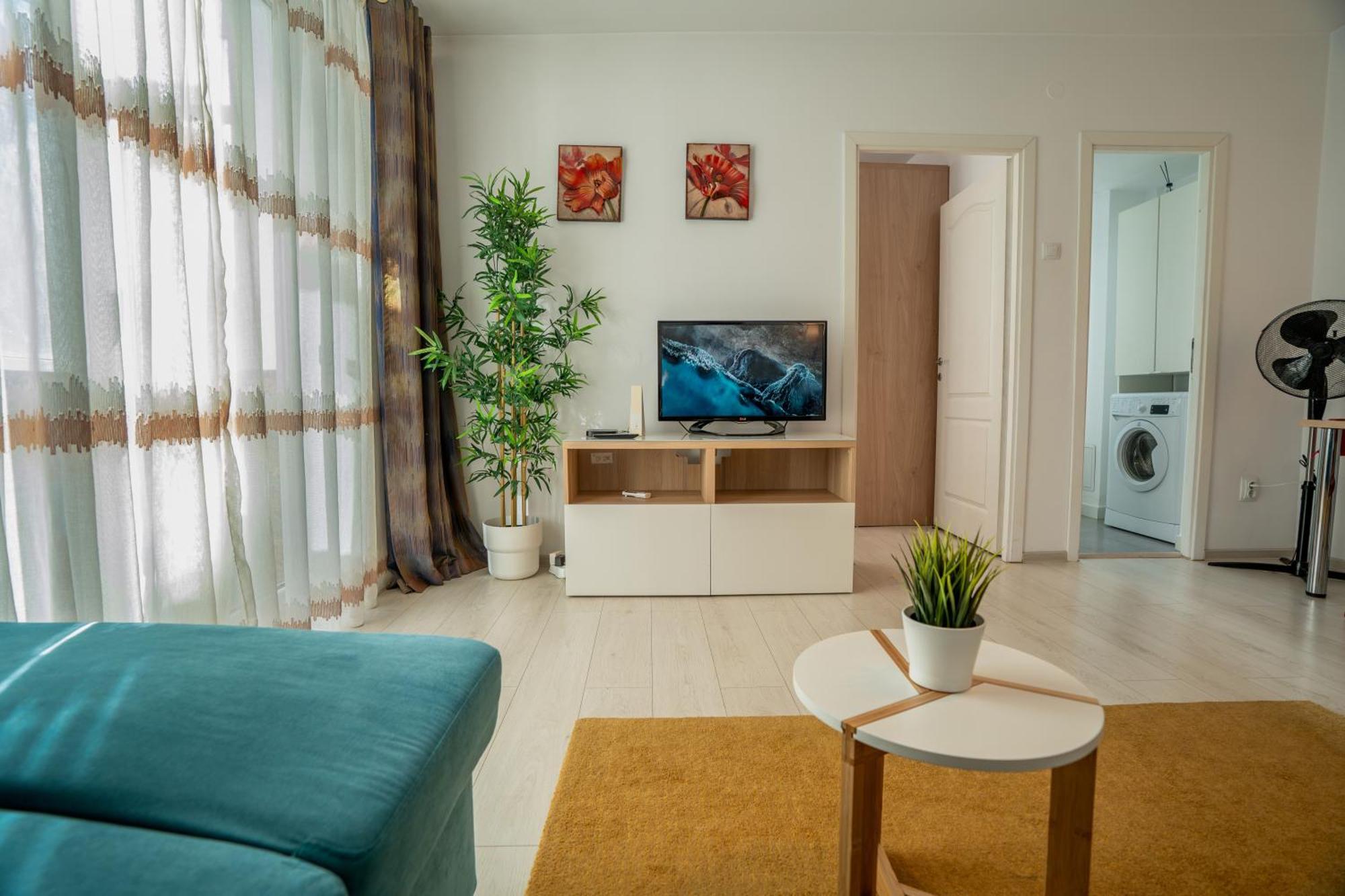 Downtown, Ideal For Longer Stays, Family Friendly Apartment - Nb73A Bucharest Exterior photo