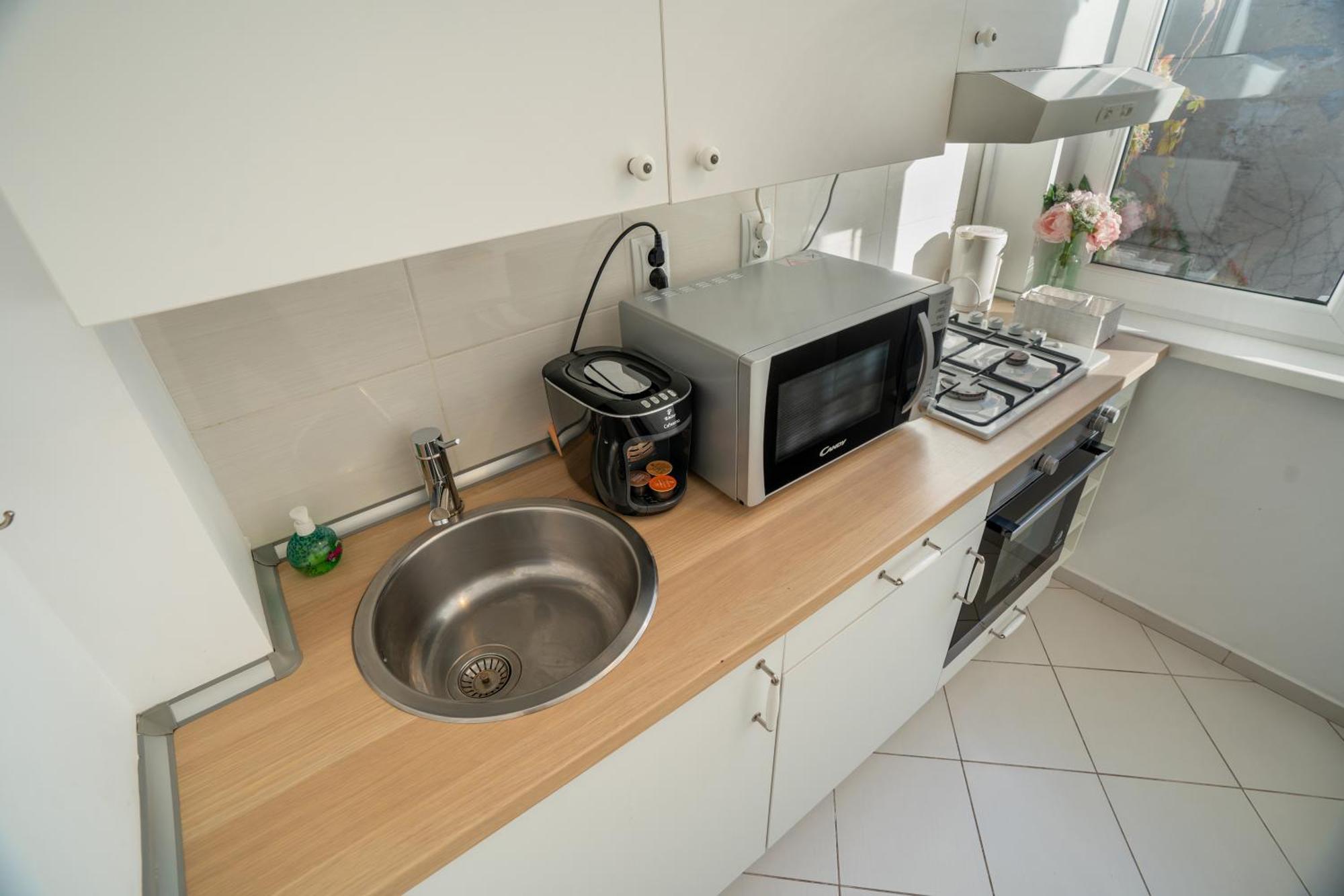 Downtown, Ideal For Longer Stays, Family Friendly Apartment - Nb73A Bucharest Exterior photo